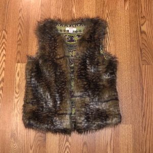 👛 Mossimo Women’s faux vest Sz M
